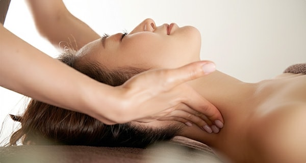 首肩集中+ヘッドマッサージ付 初回体験